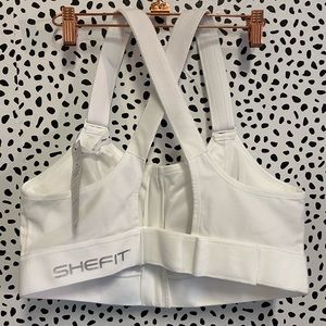 She fit 2 Luxe “The Ultimate” NWT.